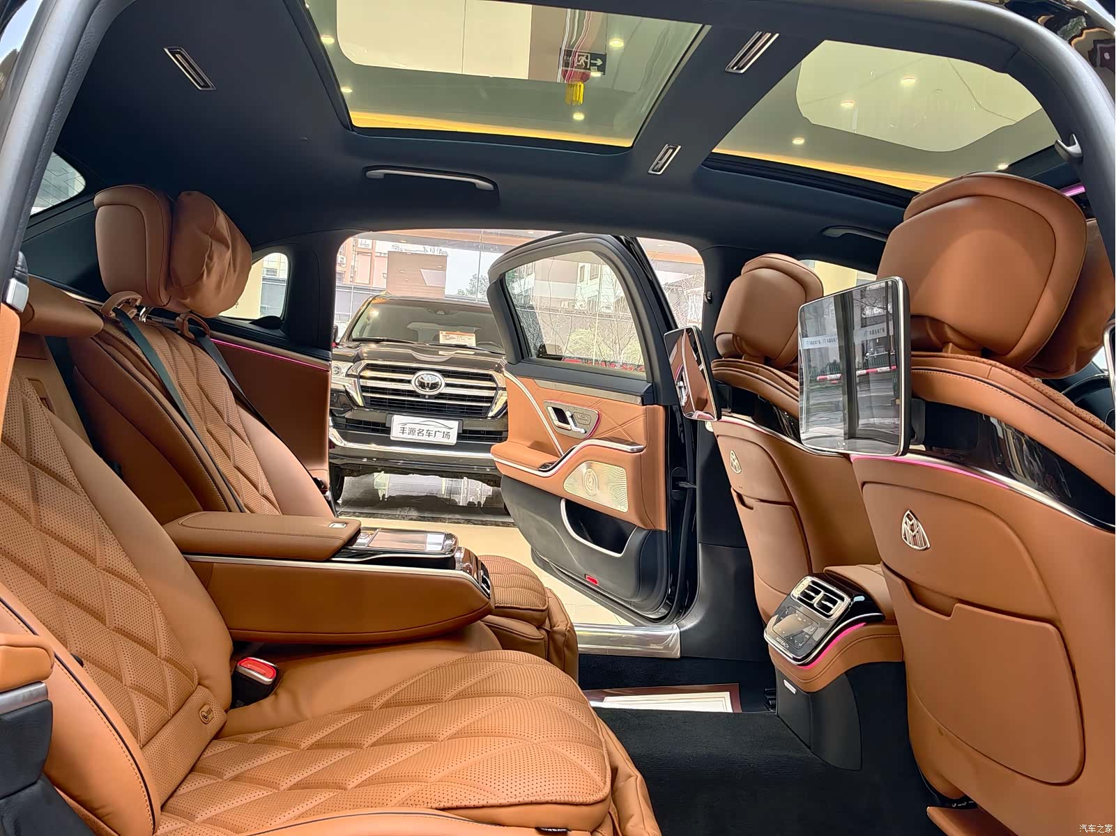 Maybach S-Class, 2023 9