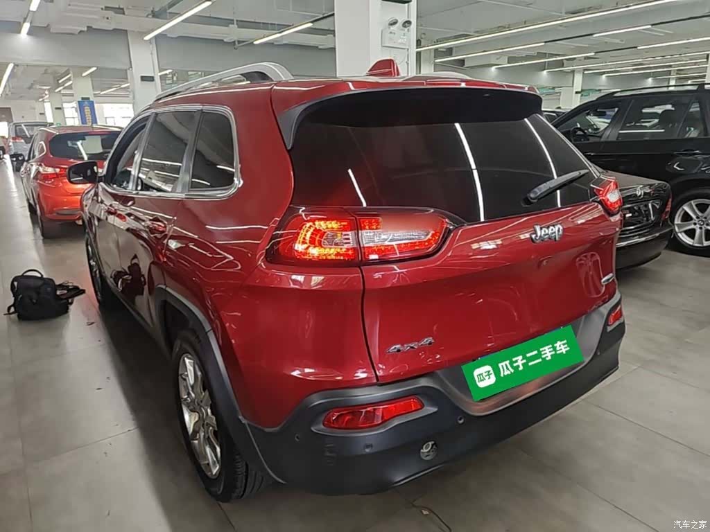 Jeep Cherokee, 2015 все фото
