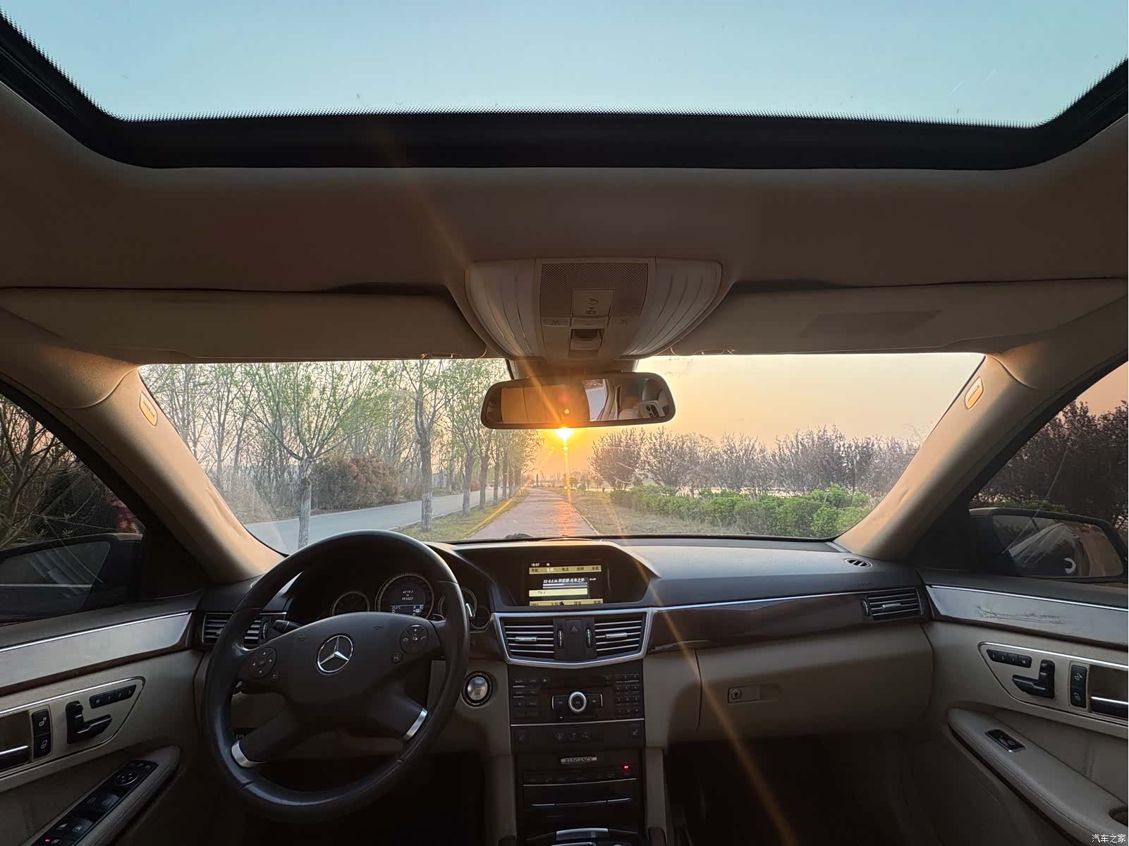 Mercedes-Benz E-Class, 2012 11