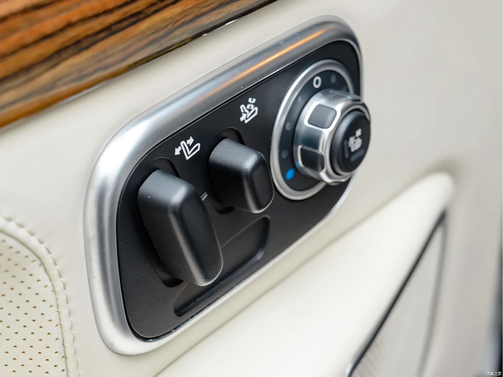Land Rover Range Rover, 2012 24