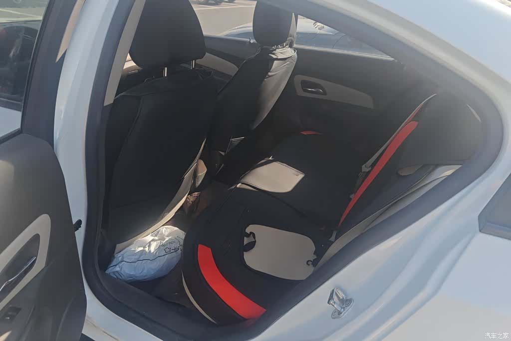 Chevrolet SL, 2015 11