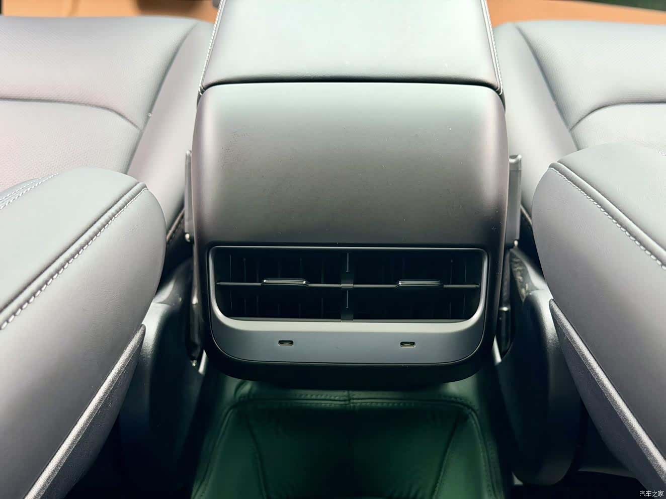 Tesla Model Y, 2021 19