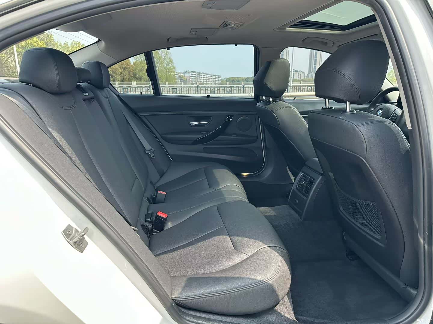 BMW 3 Series, 2017 7