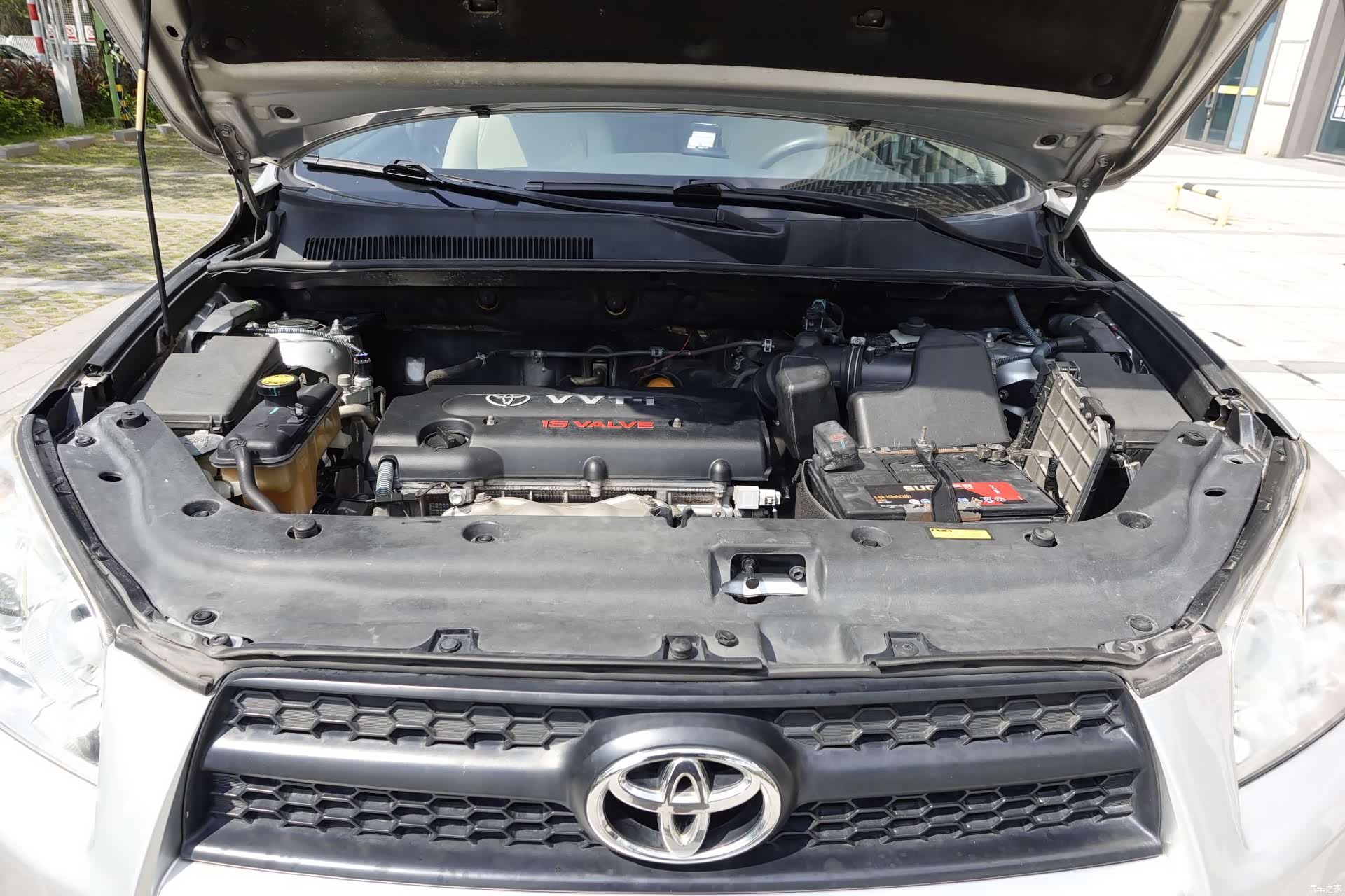 Toyota RAV4, 2012 11