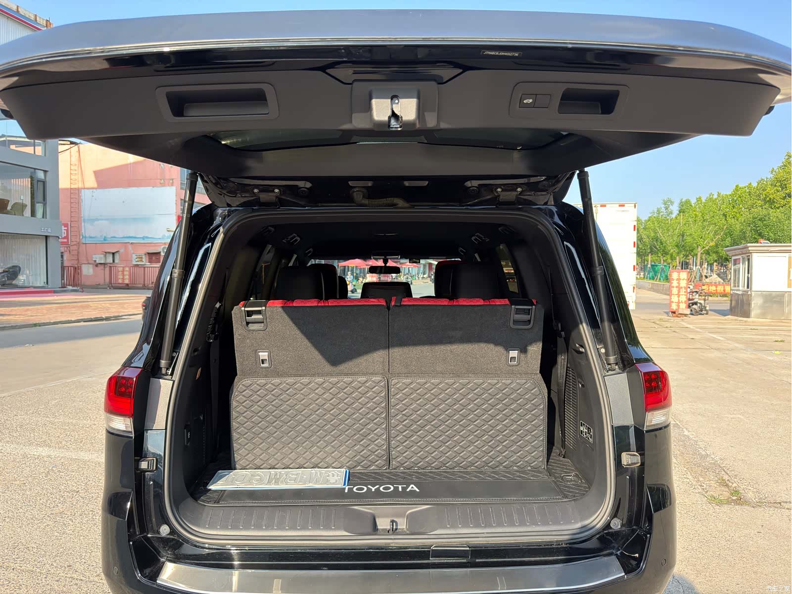 Toyota Land Cruiser, 2024 15