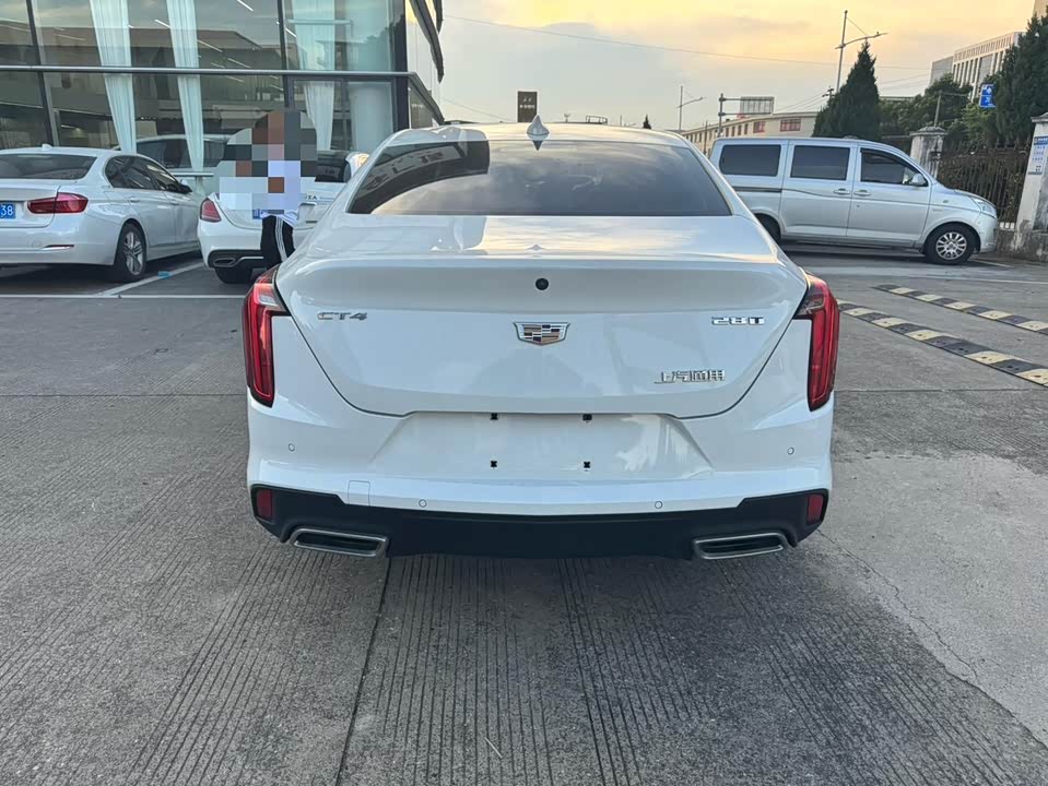 Cadillac CT4