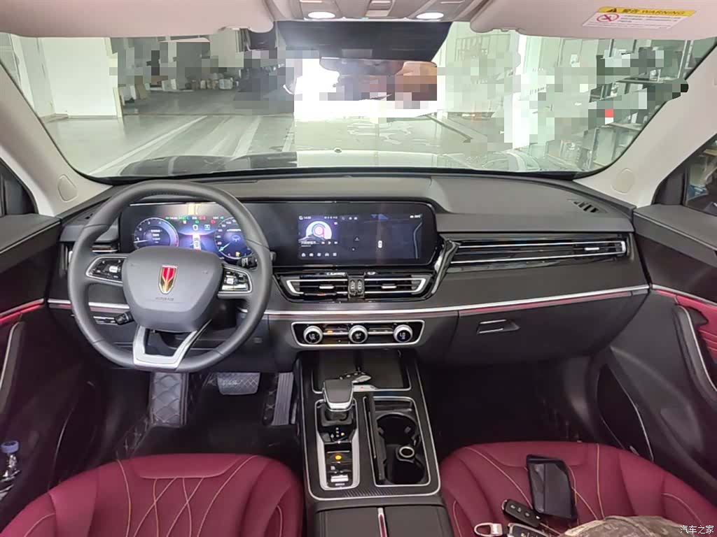 Hongqi HS5, 2025 10