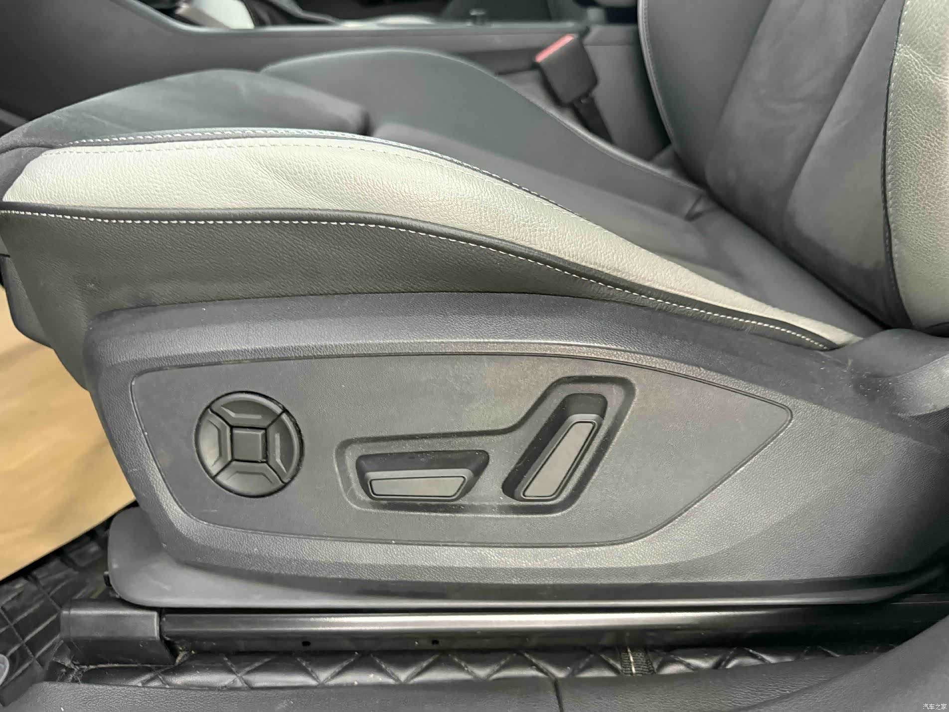 Audi Q3, 2023 14