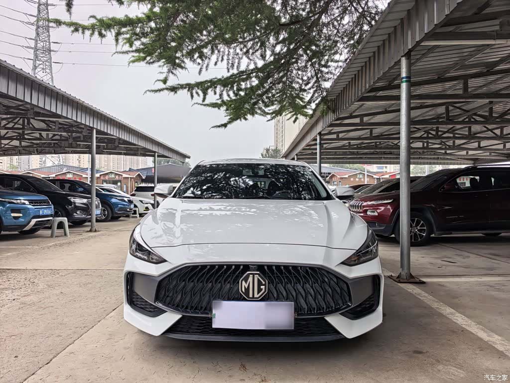 MG MG5, 2025 все фото