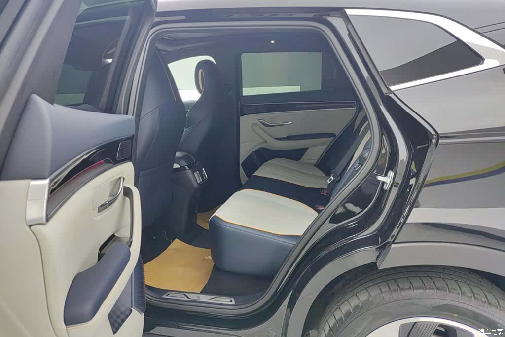 BYD Song, 2023 11