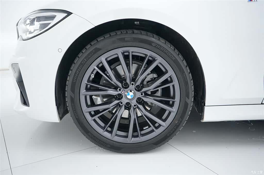 BMW 3 Series, 2022 23