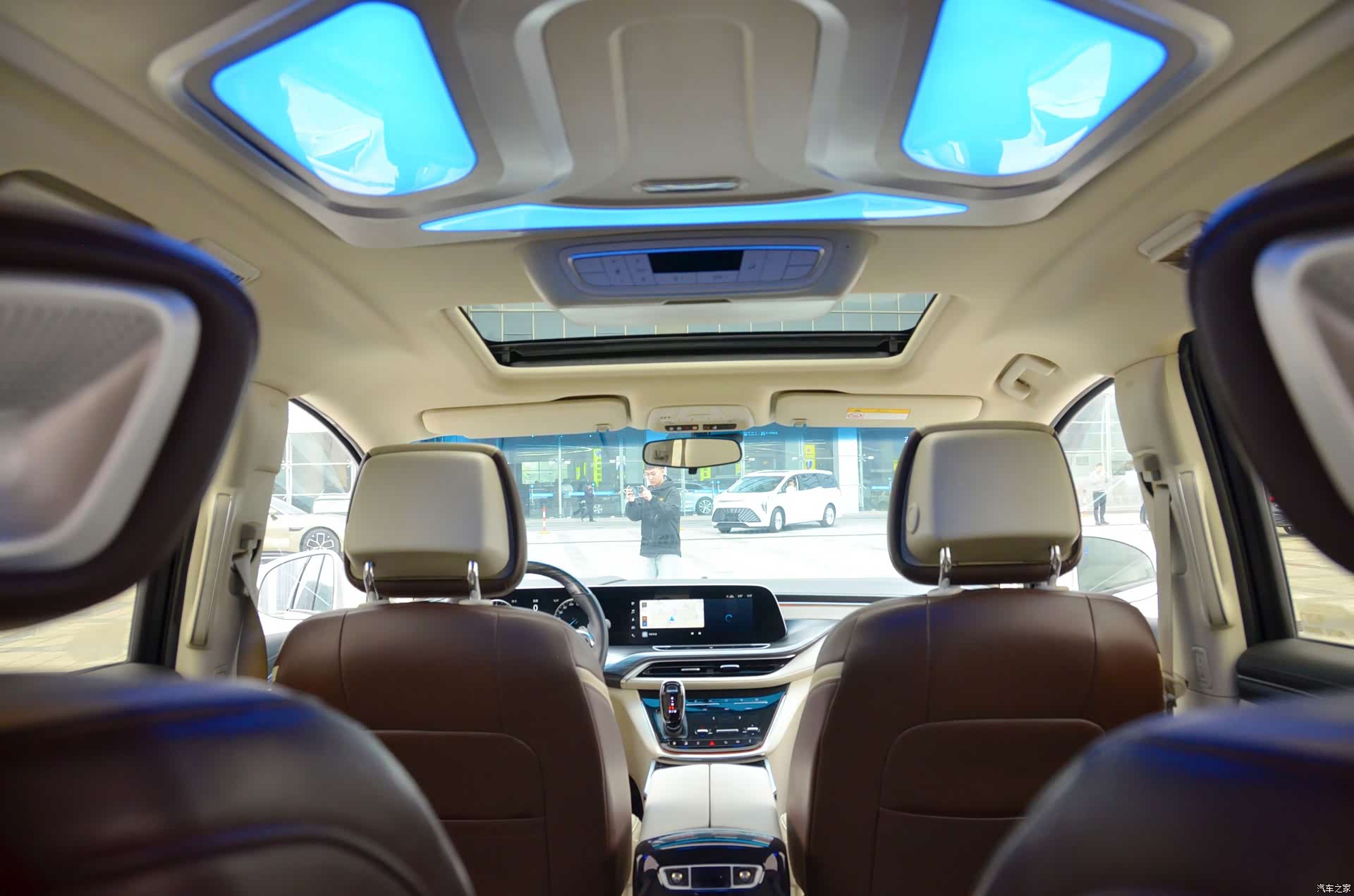 Buick GL8, 2022 12