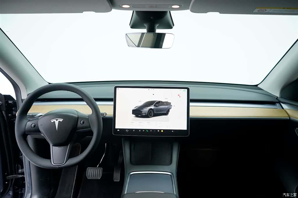 Tesla Model Y, 2022 2