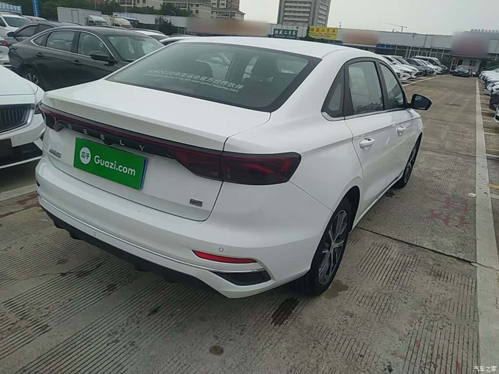 Geely Emgrand, 2023 7