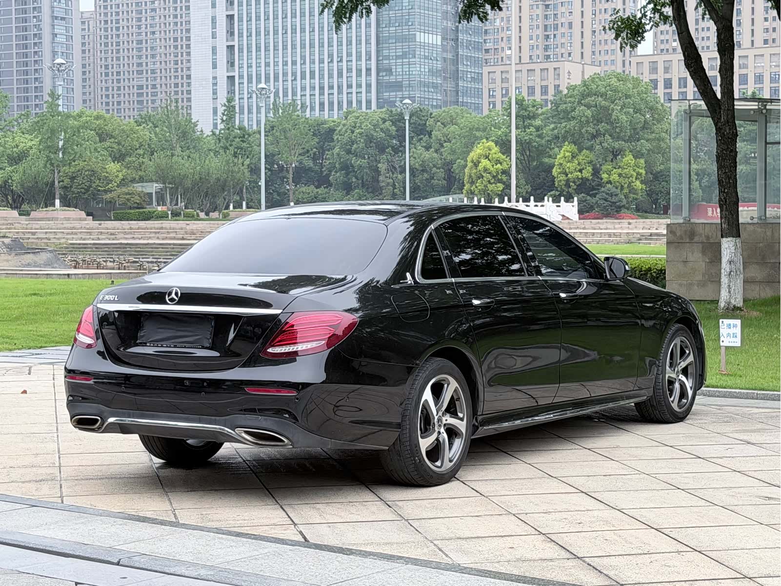 Mercedes-Benz E-Class, 2018 17