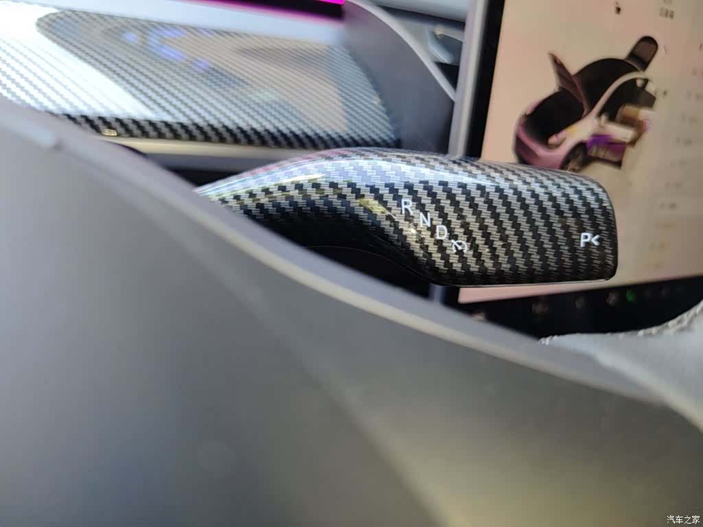 Tesla Model Y, 2023 14