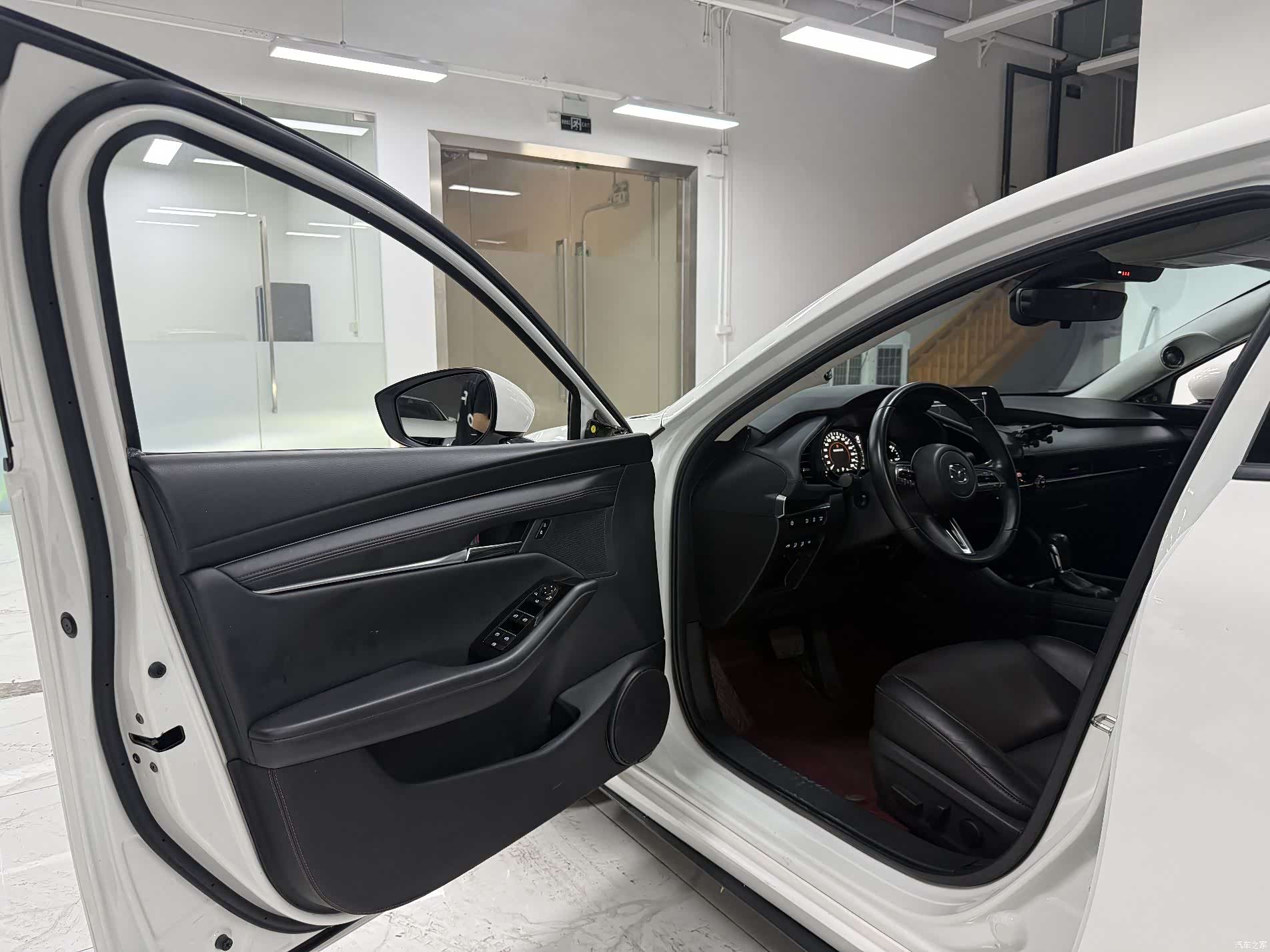 Mazda Mazda3, 2021 8