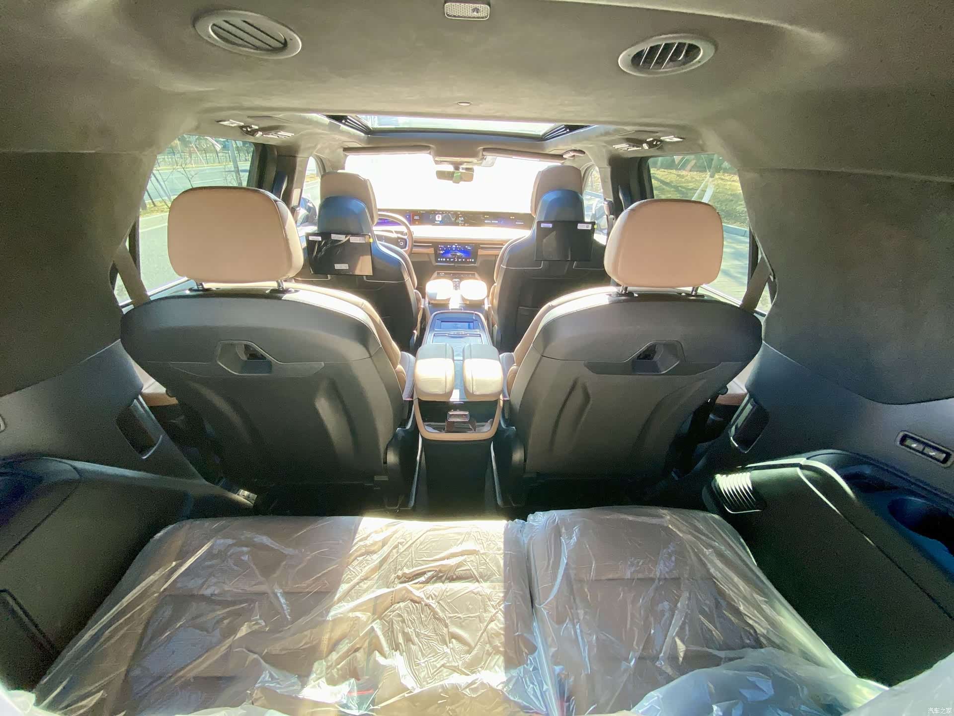 Lincoln Navigator, 2025 8
