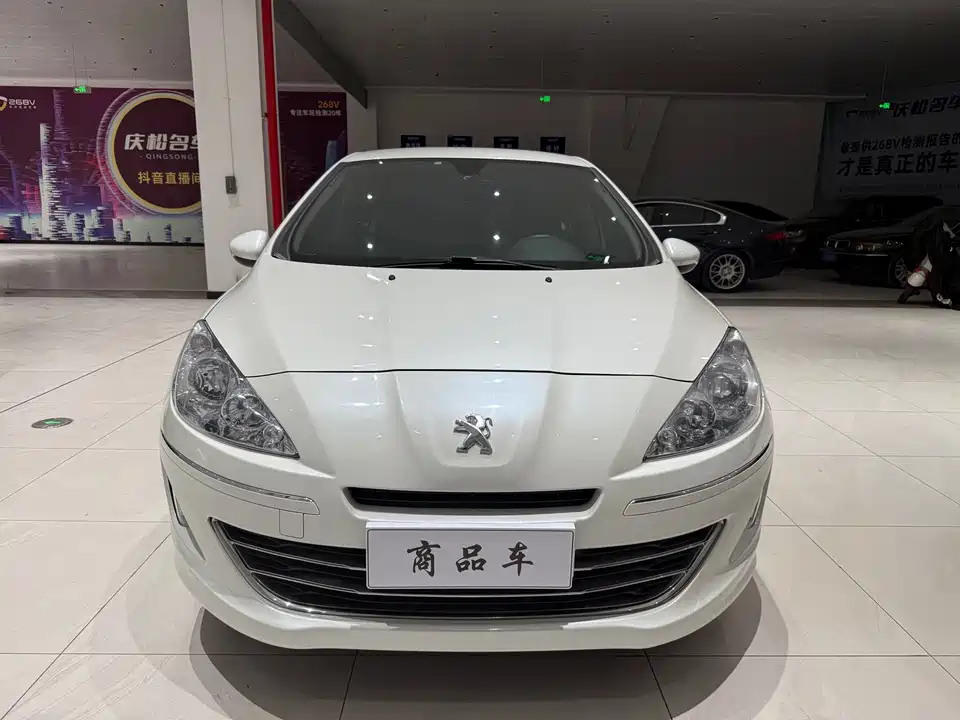 Peugeot 408