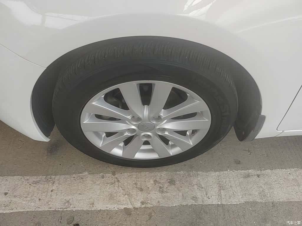 Kia K3, 2015 23