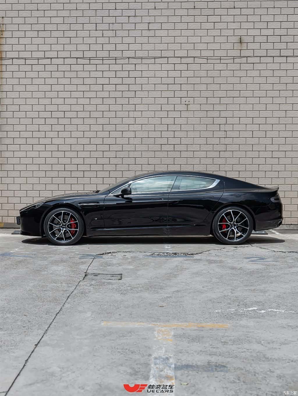 Aston Martin Rapide, 2019 7