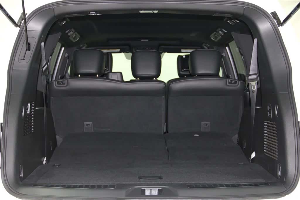 Infiniti QX80, 2023 31
