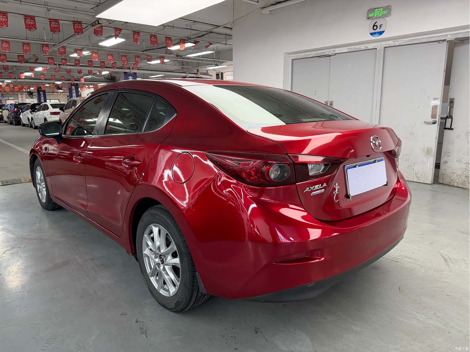 Mazda Mazda3, 2015 12