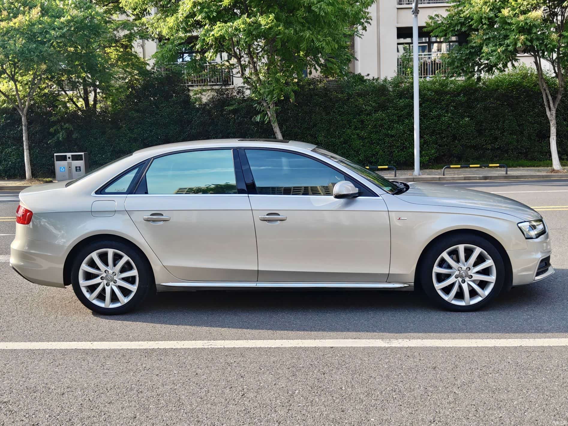 Audi A4L, 2016 4