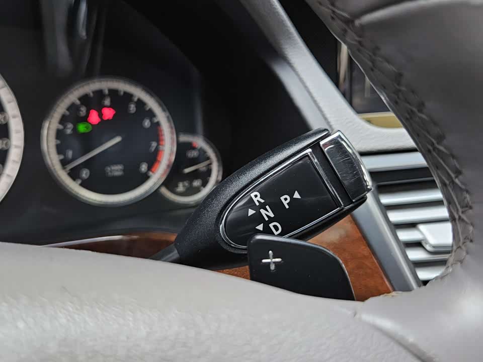 Mercedes-Benz E-class Mercedes-Benz E-class