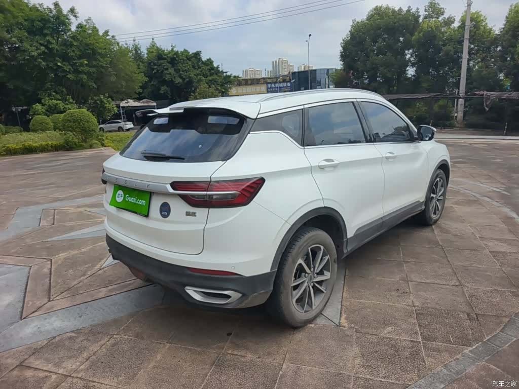 Geely Coolray, 2021 7