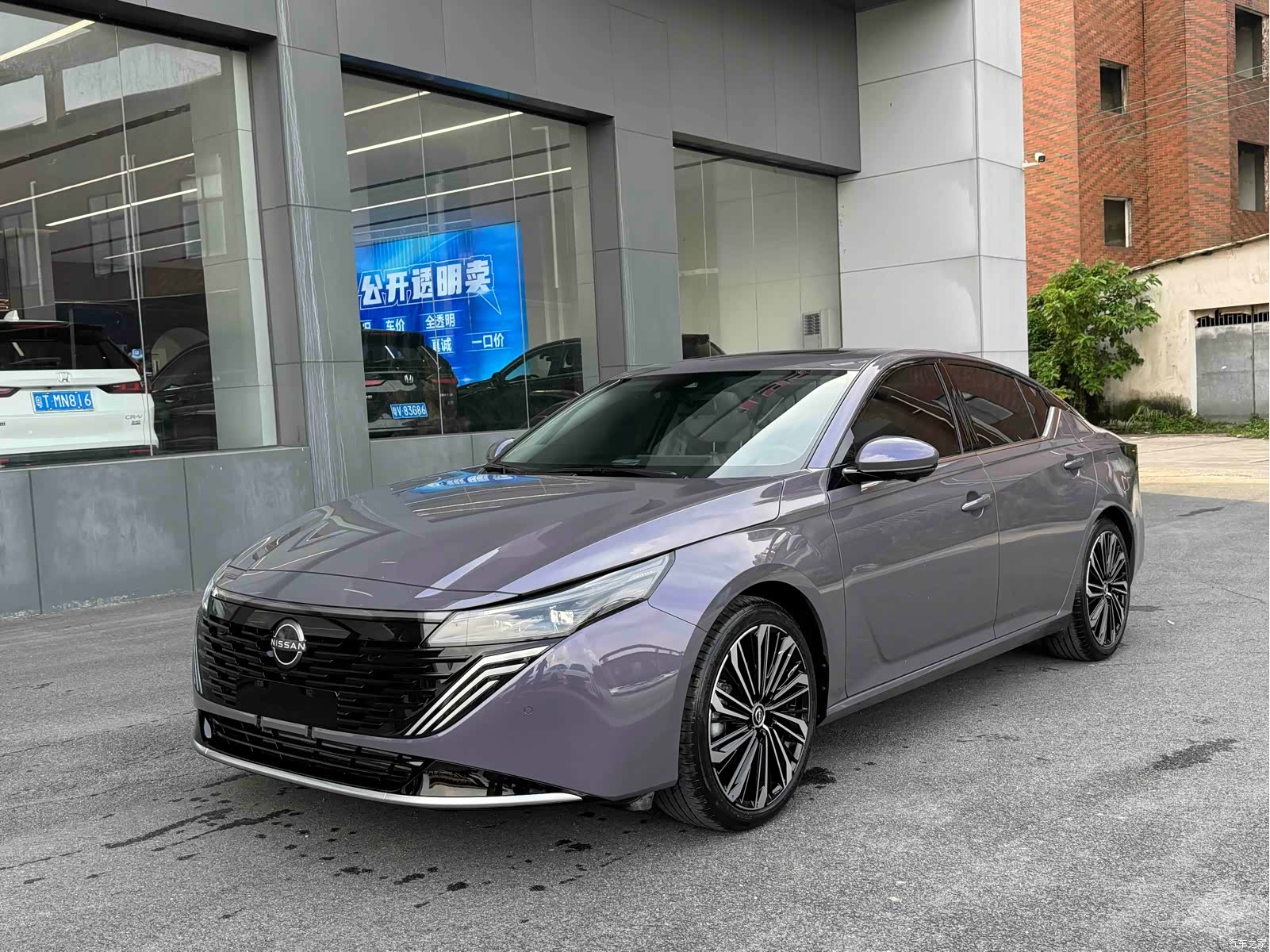 Nissan Teana