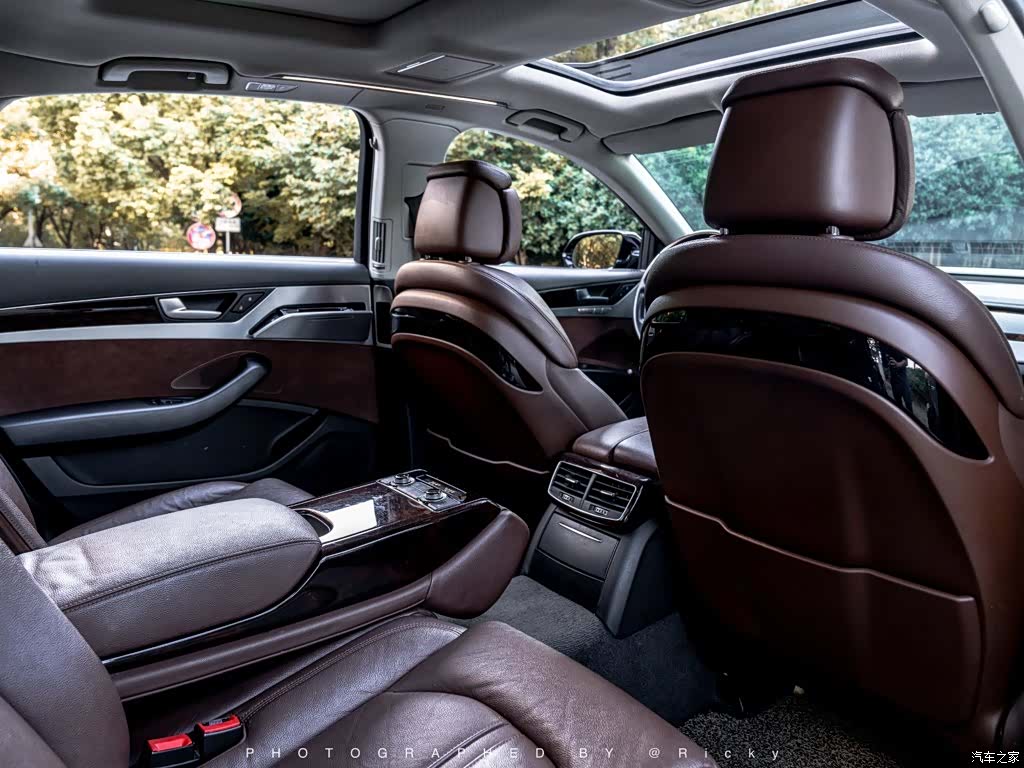 Audi A8L, 2015 11