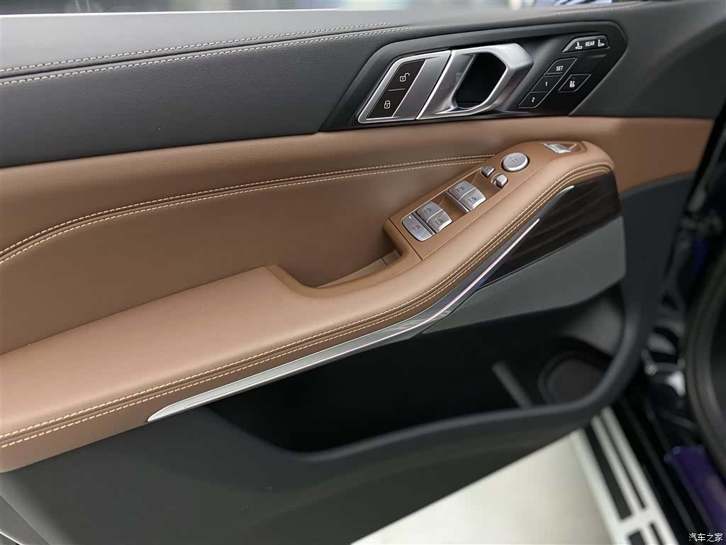 BMW X7, 2024 23