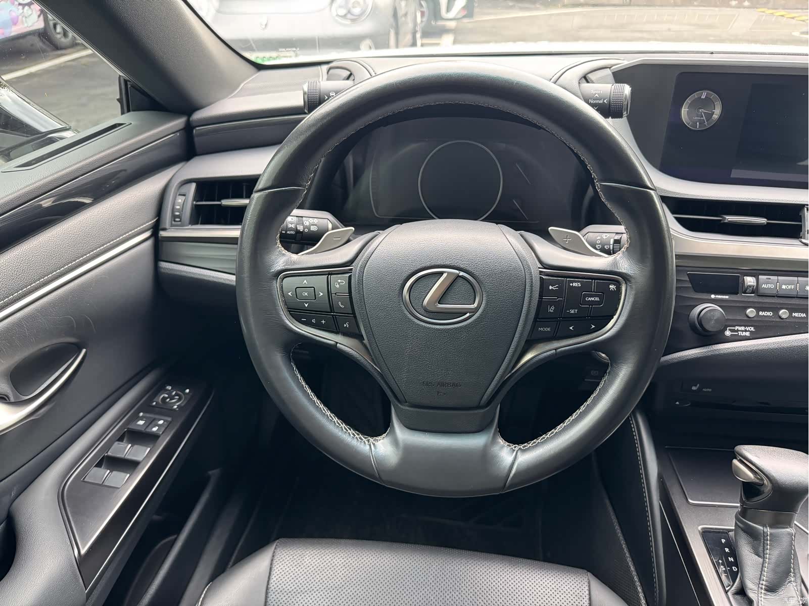 Lexus ES, 2019 6