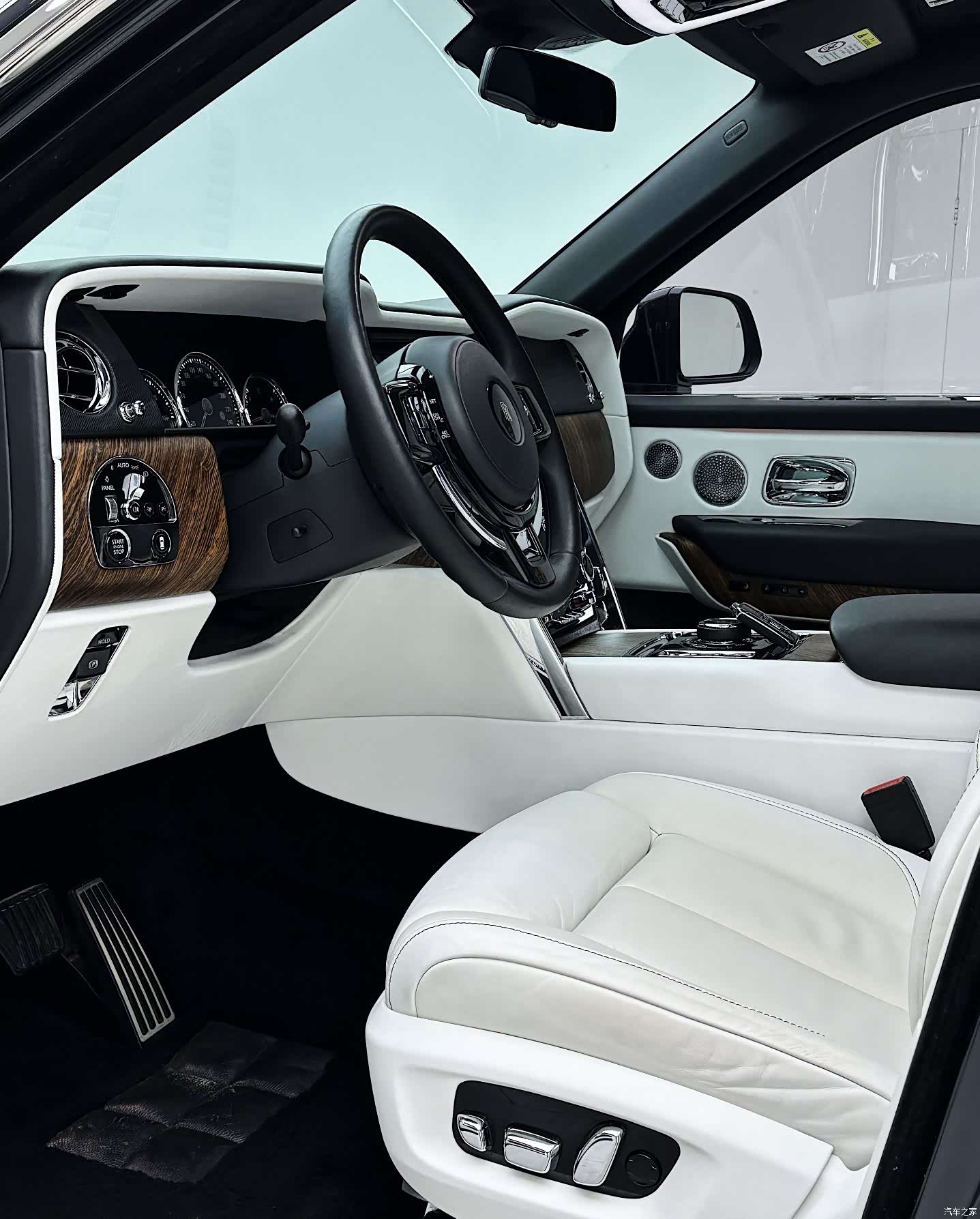 Rolls-Royce Cullinan, 2019 12