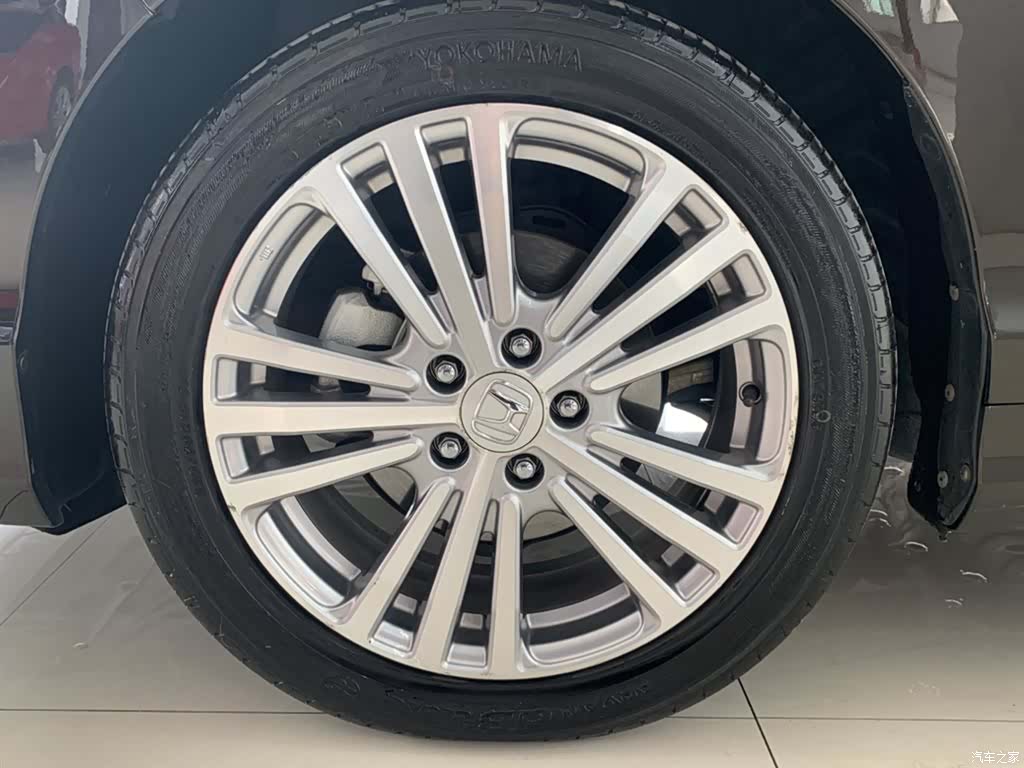 Honda Elysion, 2018 все фото