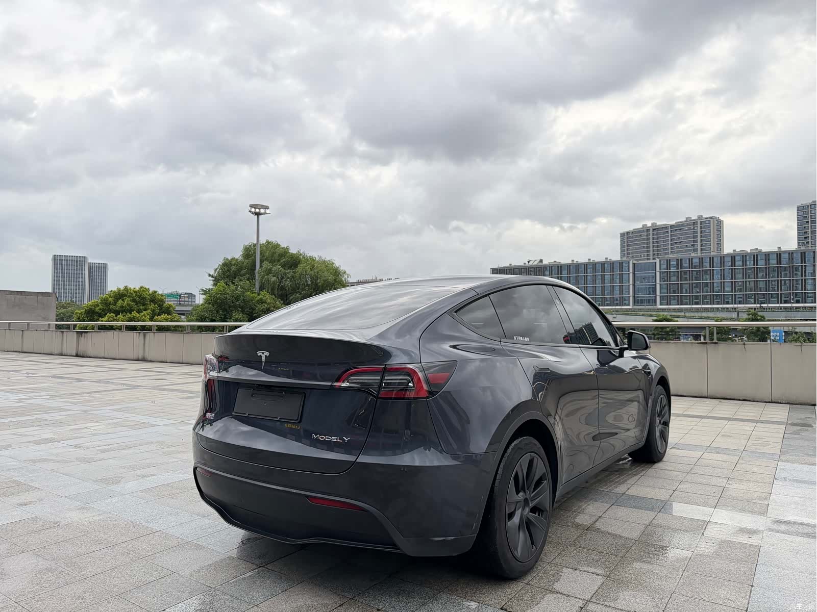 Tesla Model Y, 2024 10
