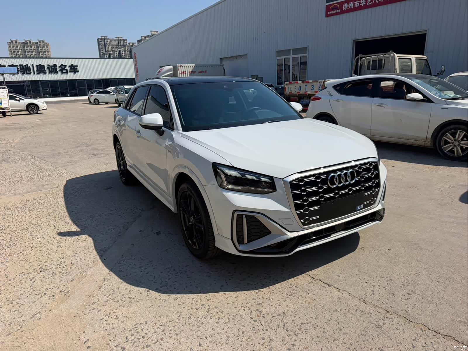 Audi Q2L, 2022 10