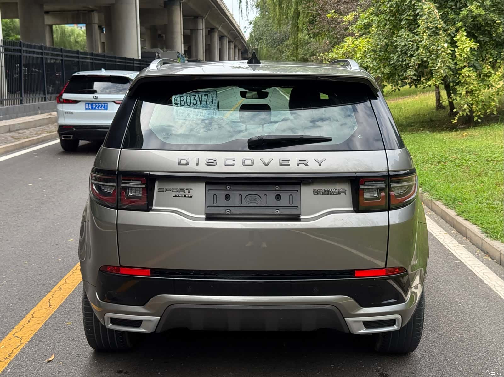 Land Rover Discovery, 2021 все фото