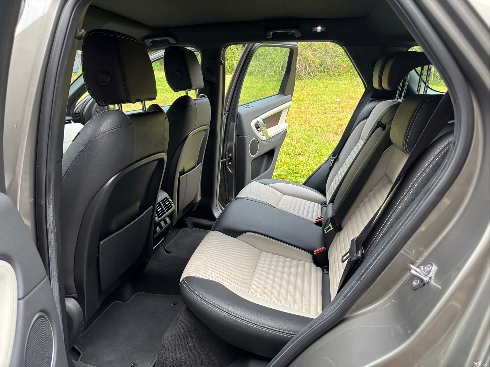 Land Rover Discovery, 2021 10