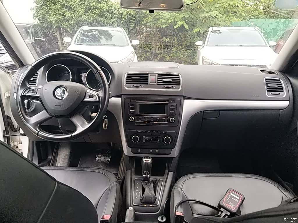 Skoda Yeti, 2015 10