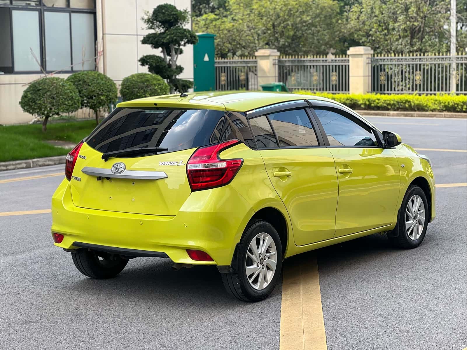 Toyota YARiS L, 2017 17