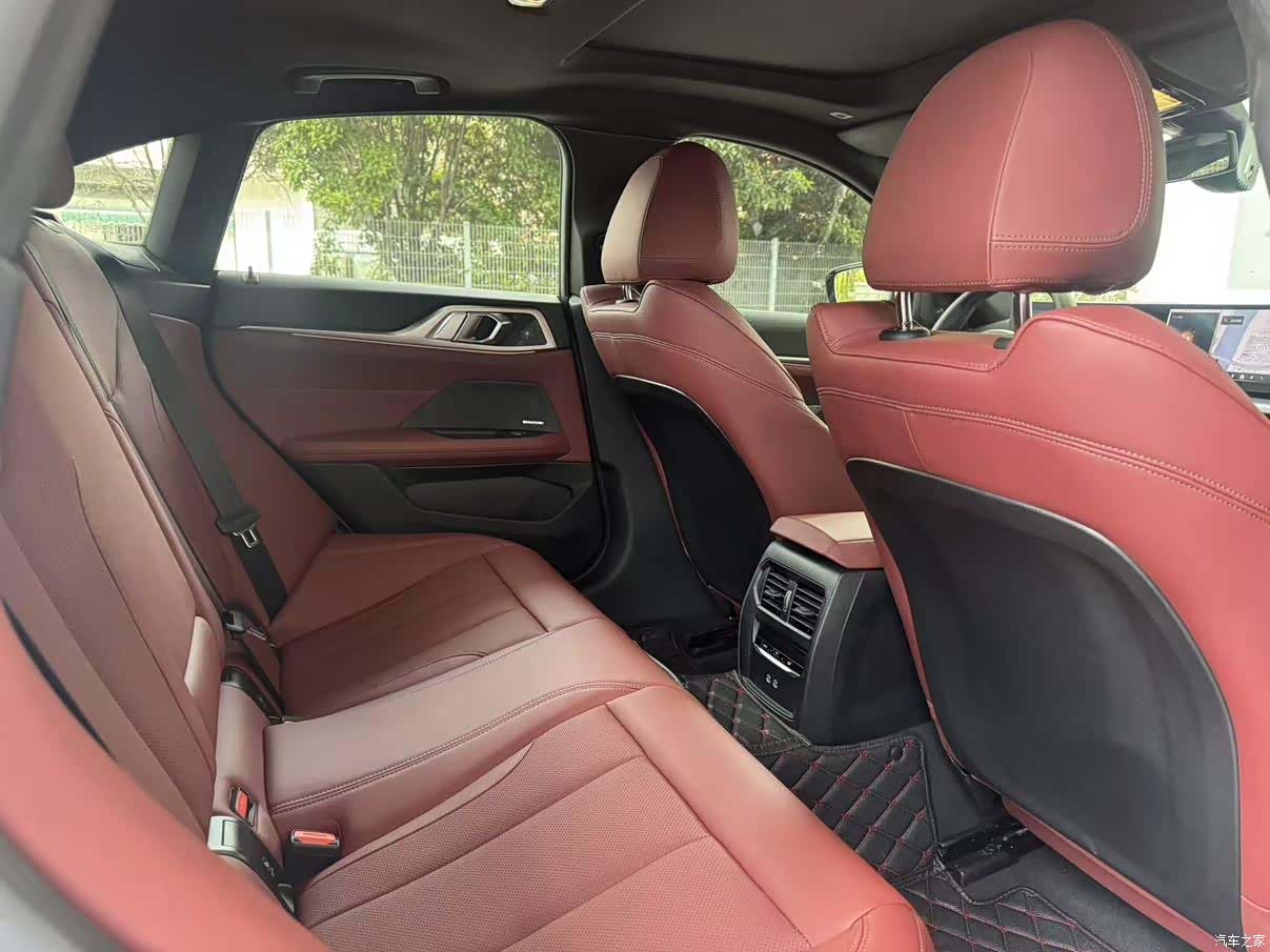 BMW 4 Series, 2025 18