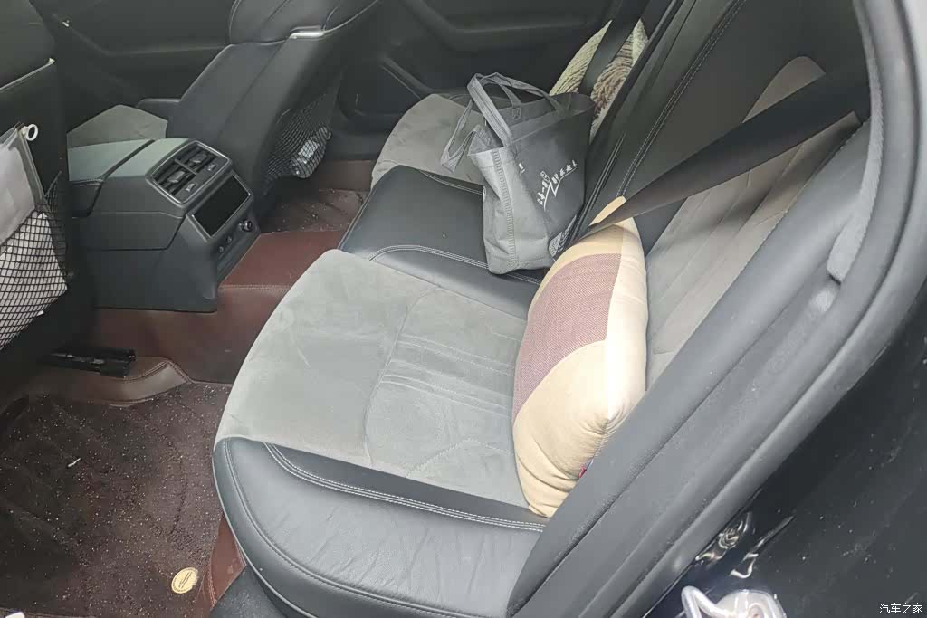 Audi A6L, 2024 11