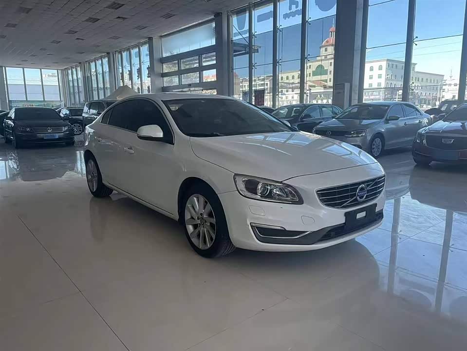 Volvo S60