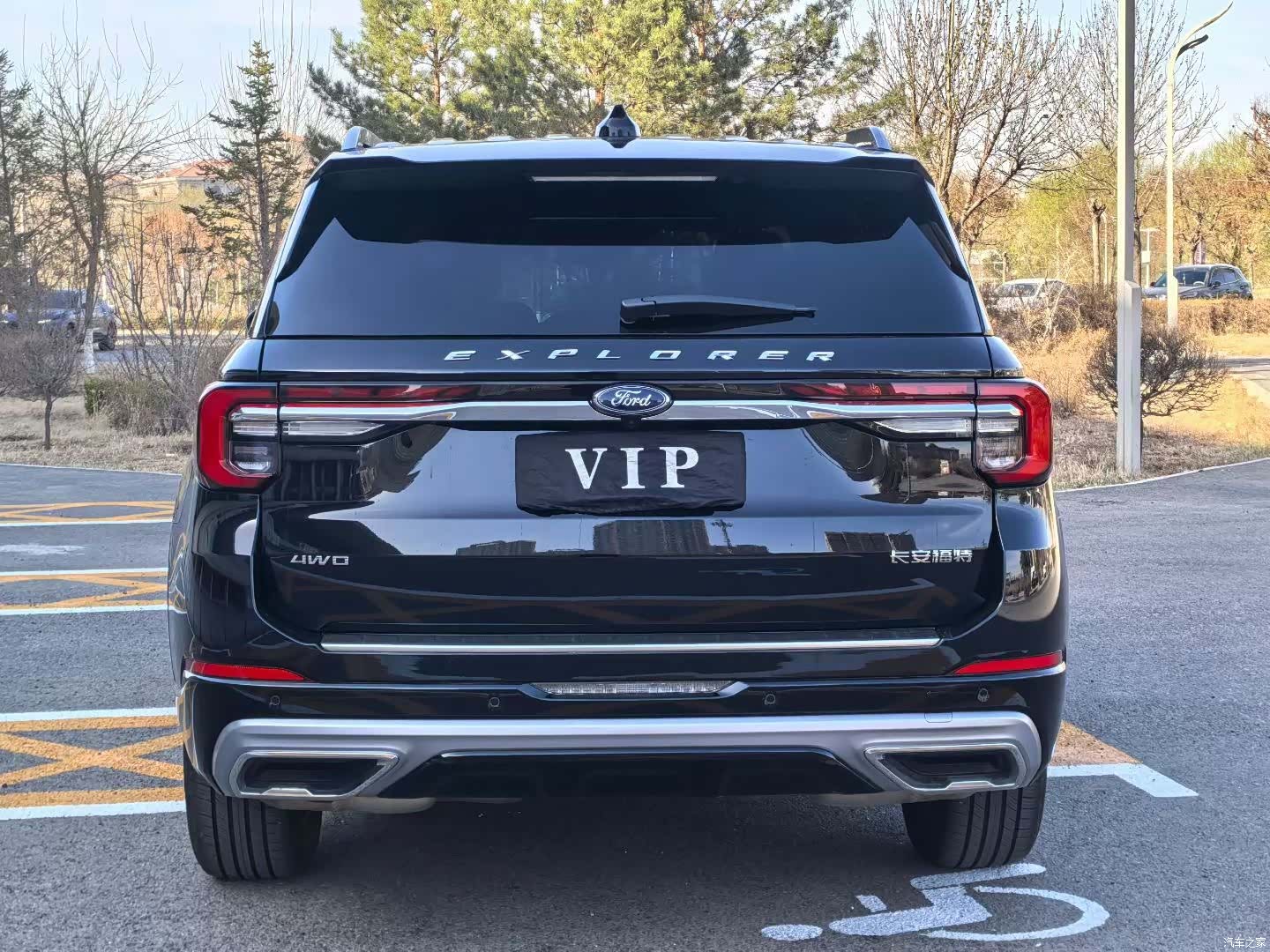 Ford Explorer, 2025 8