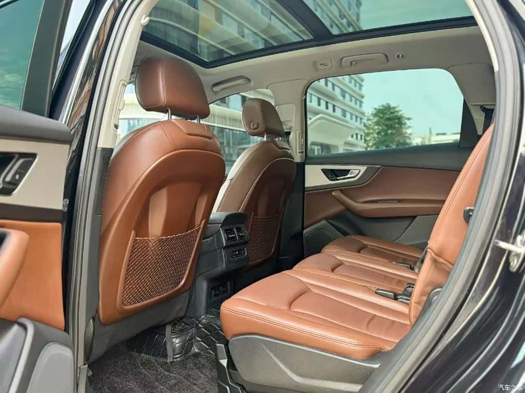 Audi Q7, 2019 8