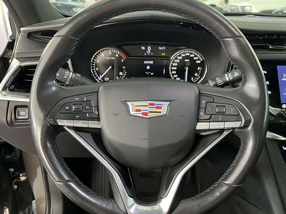 Cadillac XT6
