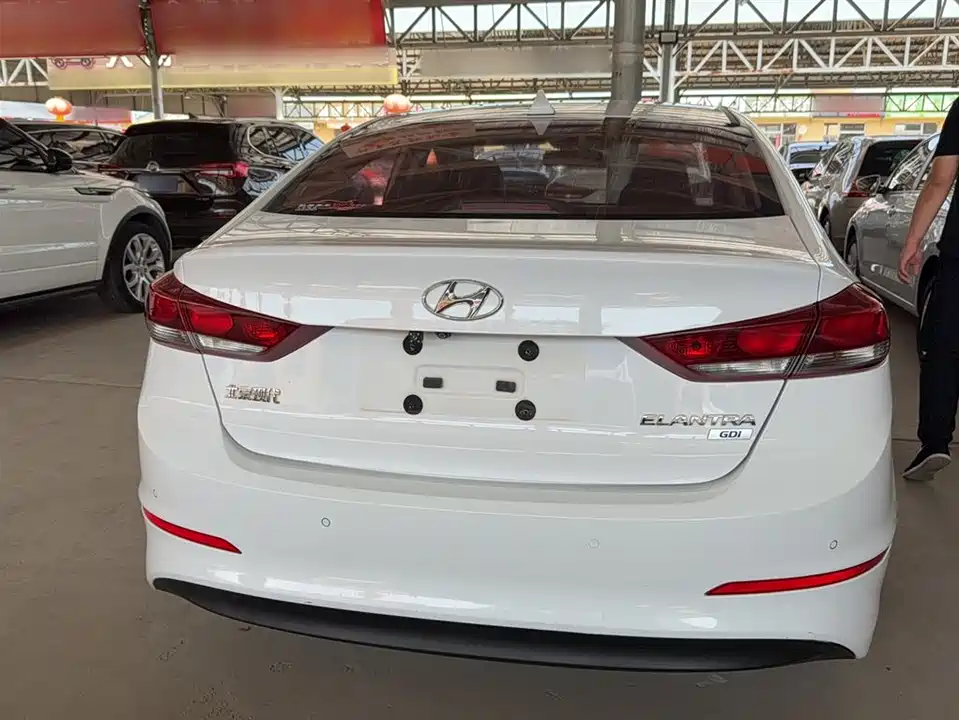 Hyundai Lead
