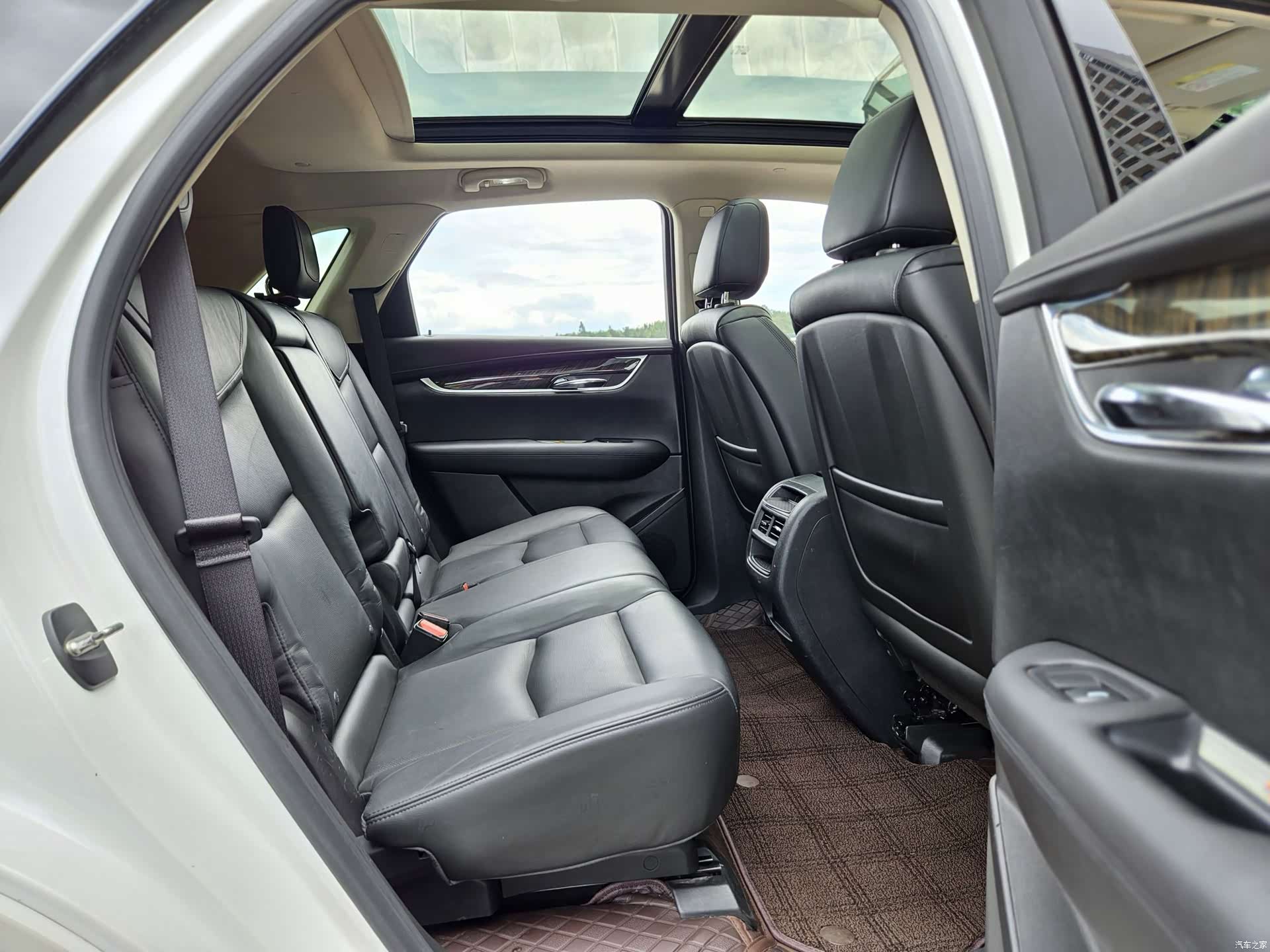 Cadillac XT5, 2016 11